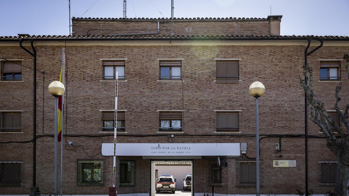El marido de la víctima, Carlos Víctor S. A., denunció la desaparición de María Paloma en el cuartel de la Guardia Civil de Barbastro.