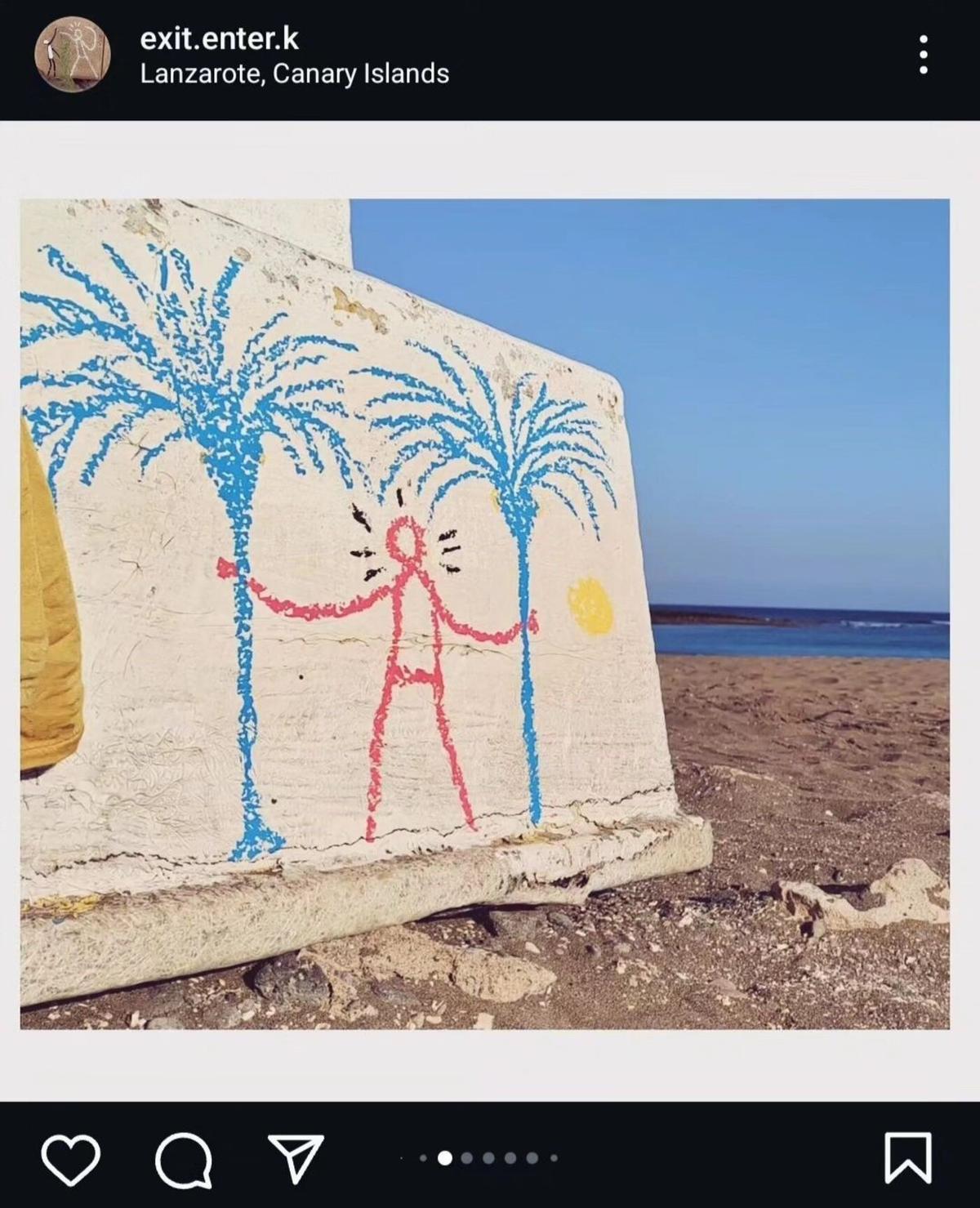 Otra de las pinturas de Exit Enter en una de las playas de Lanzarote.