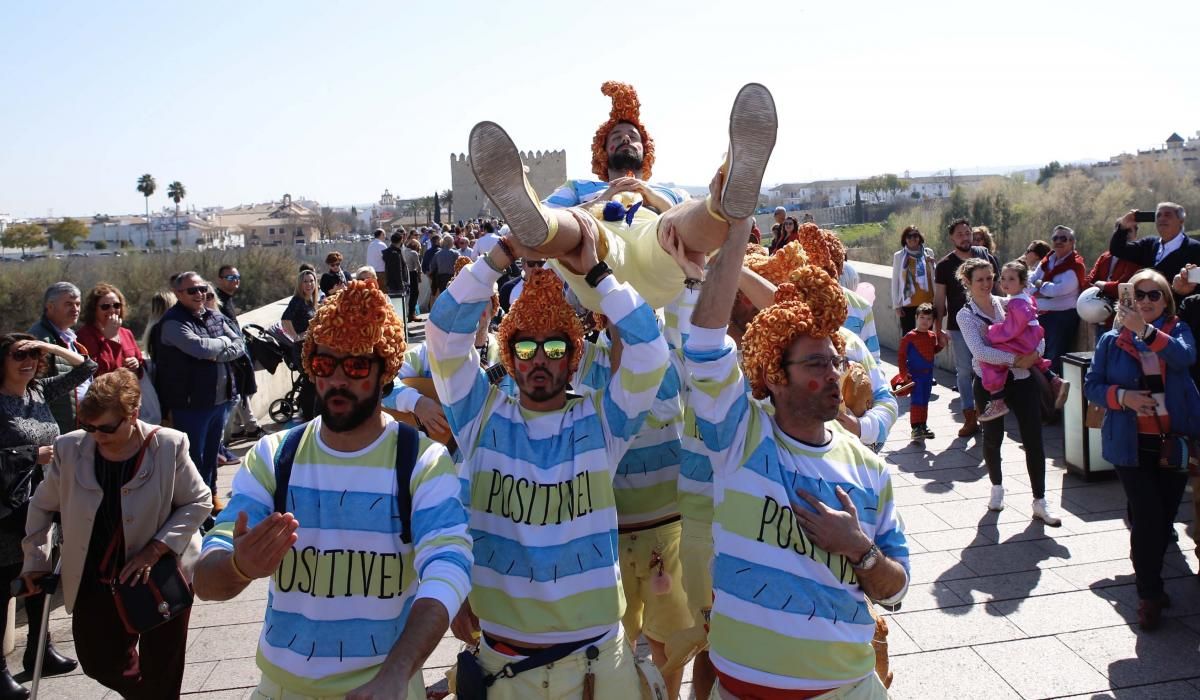 Carnaval de Córdoba: pasacalles en la Calahorra y fiesta infantil en el Bulevar