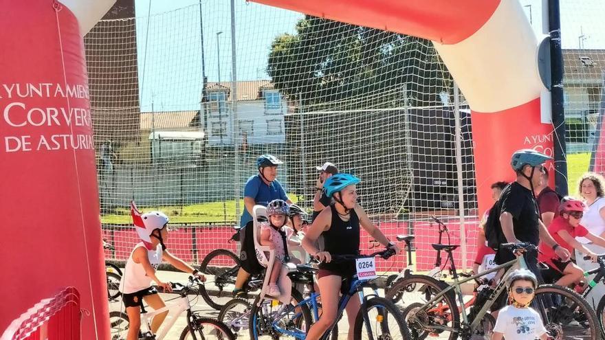 EN IMÁGENES: Corvera celebra su "Día de la bicicleta"