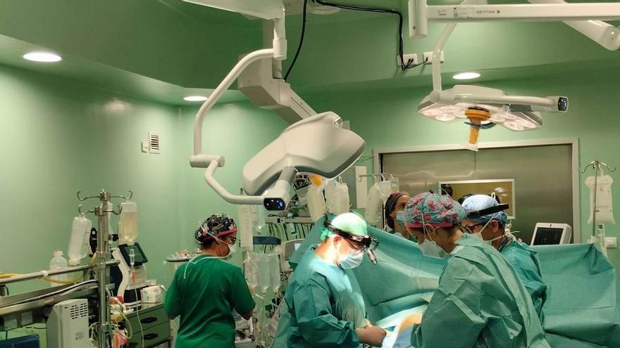 La huelga de facultativos ralentiza los quirófanos de Canarias: aumenta en un 7,8% el número de pacientes a la espera de ser intervenidos