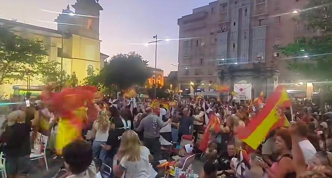 Guerra de audiencias: la confrontación política de Vivas y Sánchez también en las pantallas