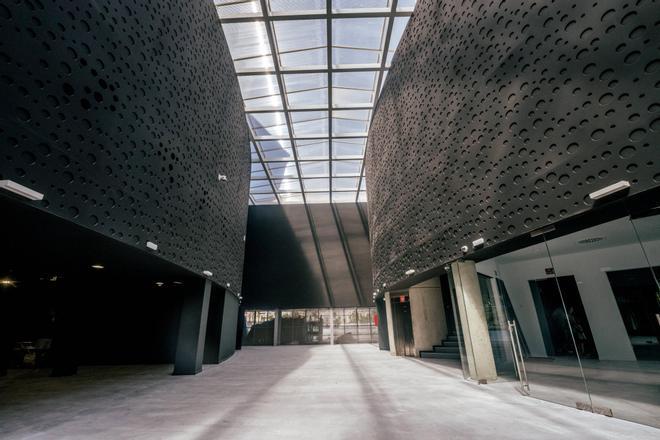 El antiguo Imax de Barcelona renacerá tras la Mercè con una expo inmersiva sobre Iniesta: entradas a la venta este lunes