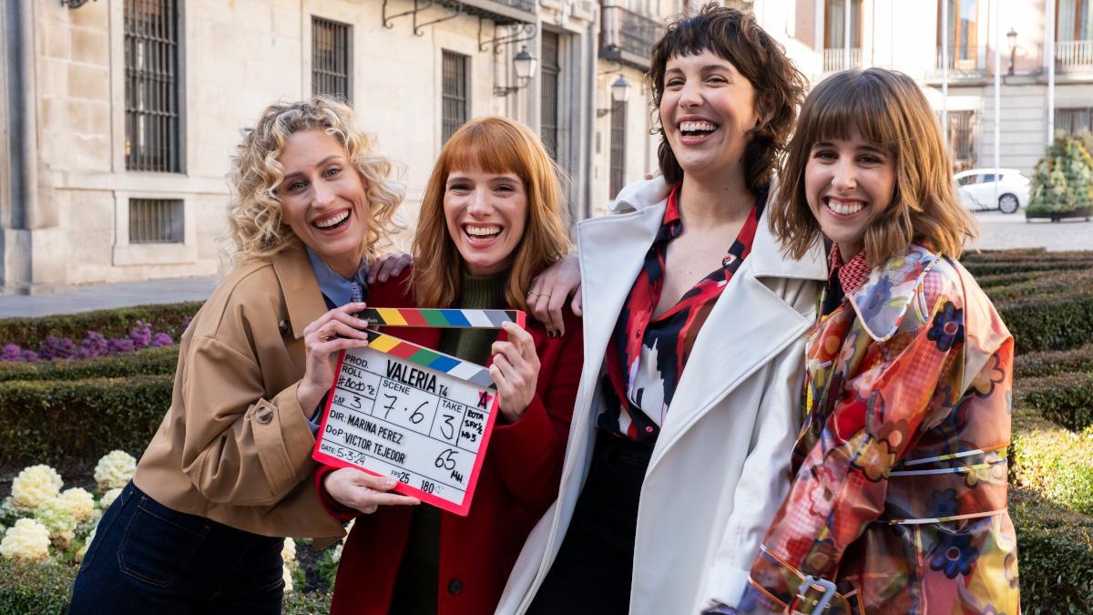Teresa Riott, Diana Gómez, Silma López y Paula Malia, en el rodaje de la cuarta temporada de 'Valeria'