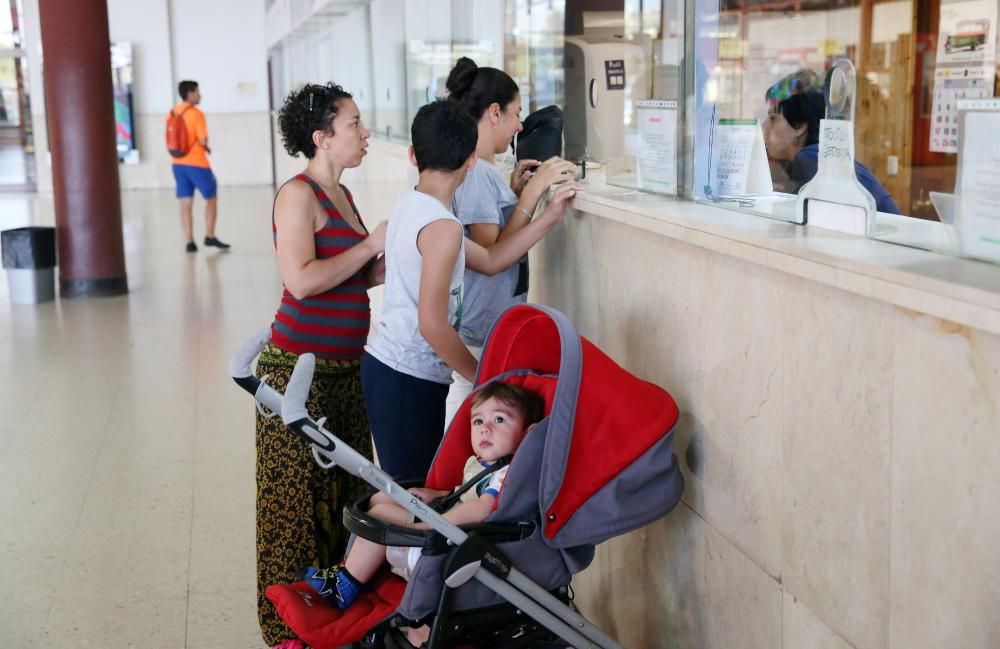 La estación de autobuses de Vigo se despereza