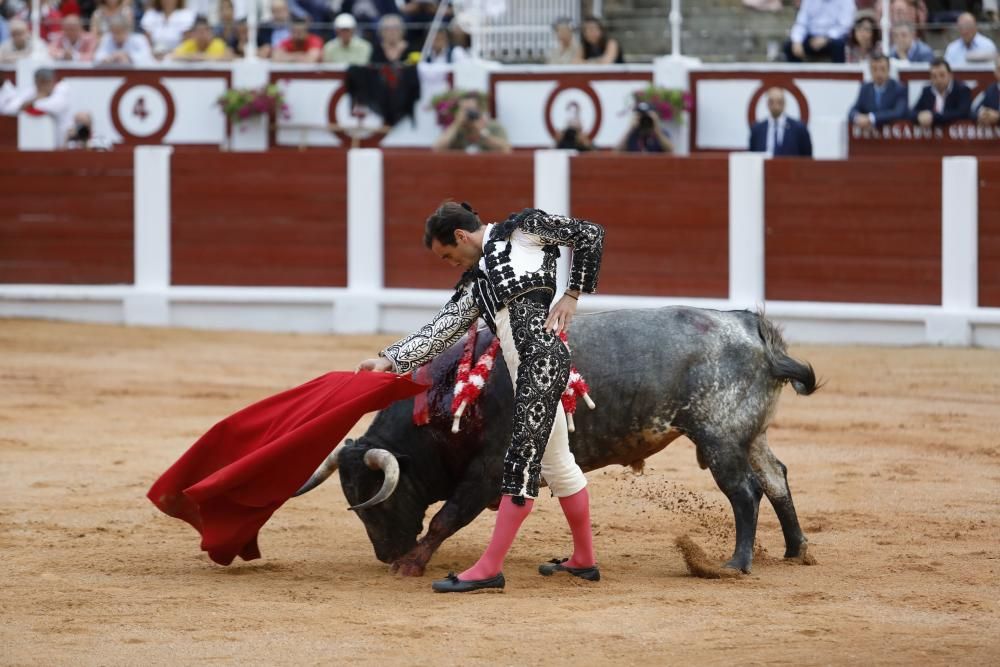 Segunda corrida de toros en El Bibio