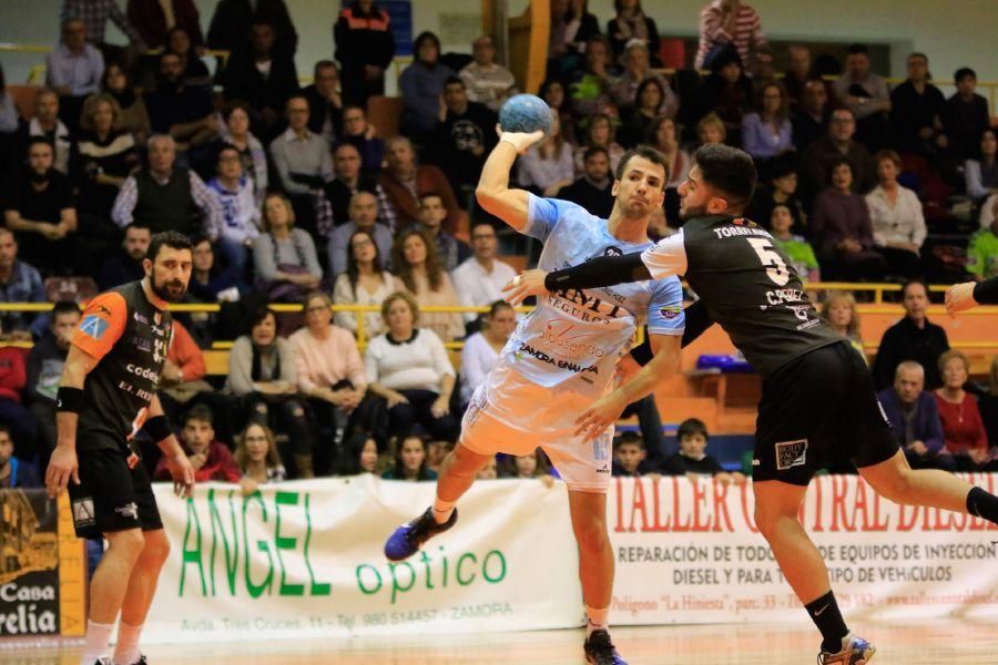 Balonmano Zamora: MMT Seguros - BM Torrelavega