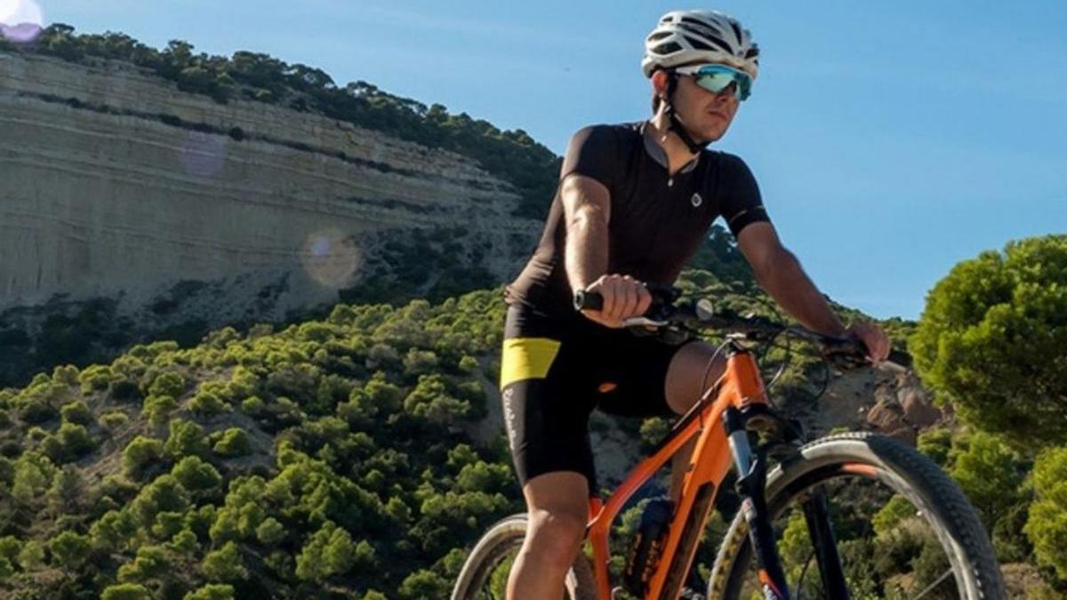 Los ciclistas disponen de rutas para bicis de montaña y de carretera. | SERVICIO ESPECIAL