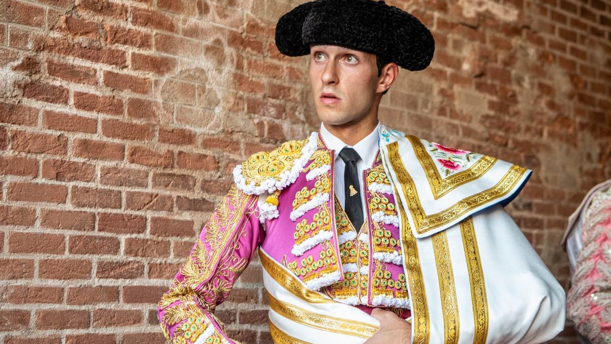 El torero valenciano Samuel Navalón antes de hacer el paseíllo esta temporada.