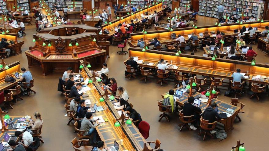 Ya ha entrado en vigor y tienes que darte prisa: la ayuda de 2.700 euros para estudiantes que se acabará muy pronto