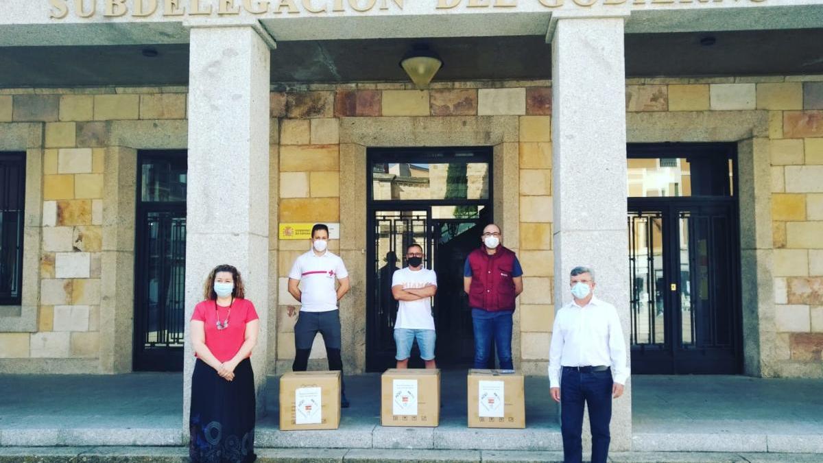 Entrega de las mascarillas a los colectivos de Zamora.