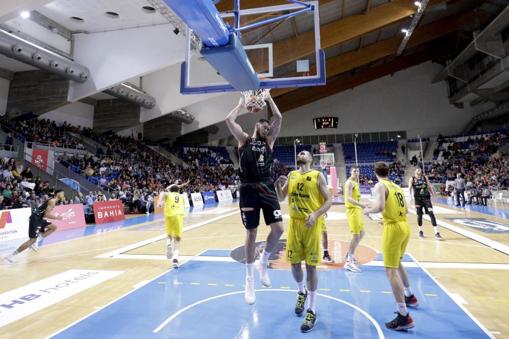 El Iberojet Palma consigue una victoria vital ante el Oviedo