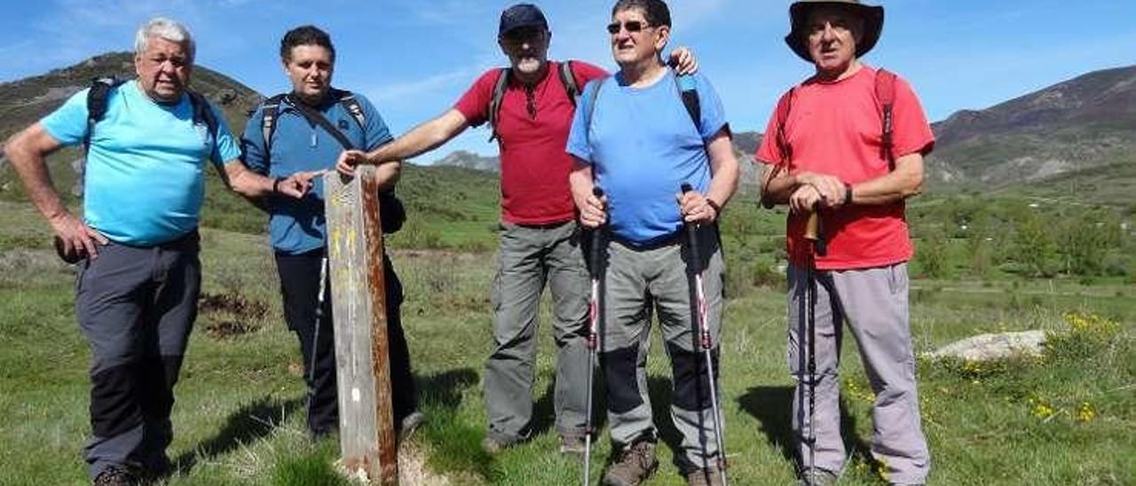 Senderistas en la ruta.