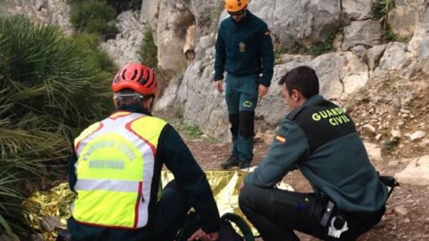 Un escalador ilicitano fallece en Málaga tras caer desde una altura de 20 metros
