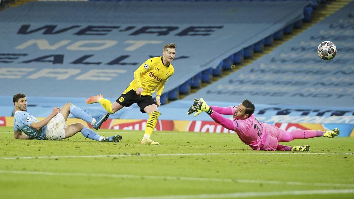 Reus, anotando un gol para el Borussia Dortmund