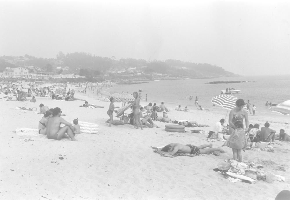 Playa de Liméns (Cangas), en 1989.
