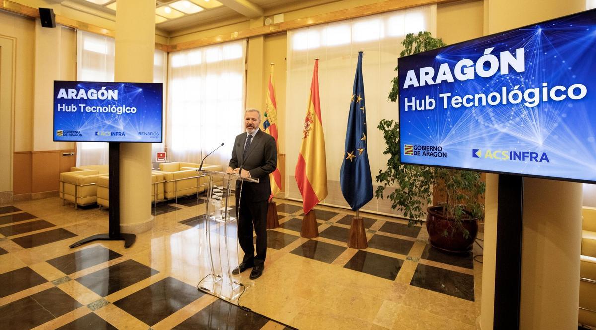 Jorge Azcón, presidente de Aragón, en la presentación del proyecto de ACS en La Puebla de Alfindén