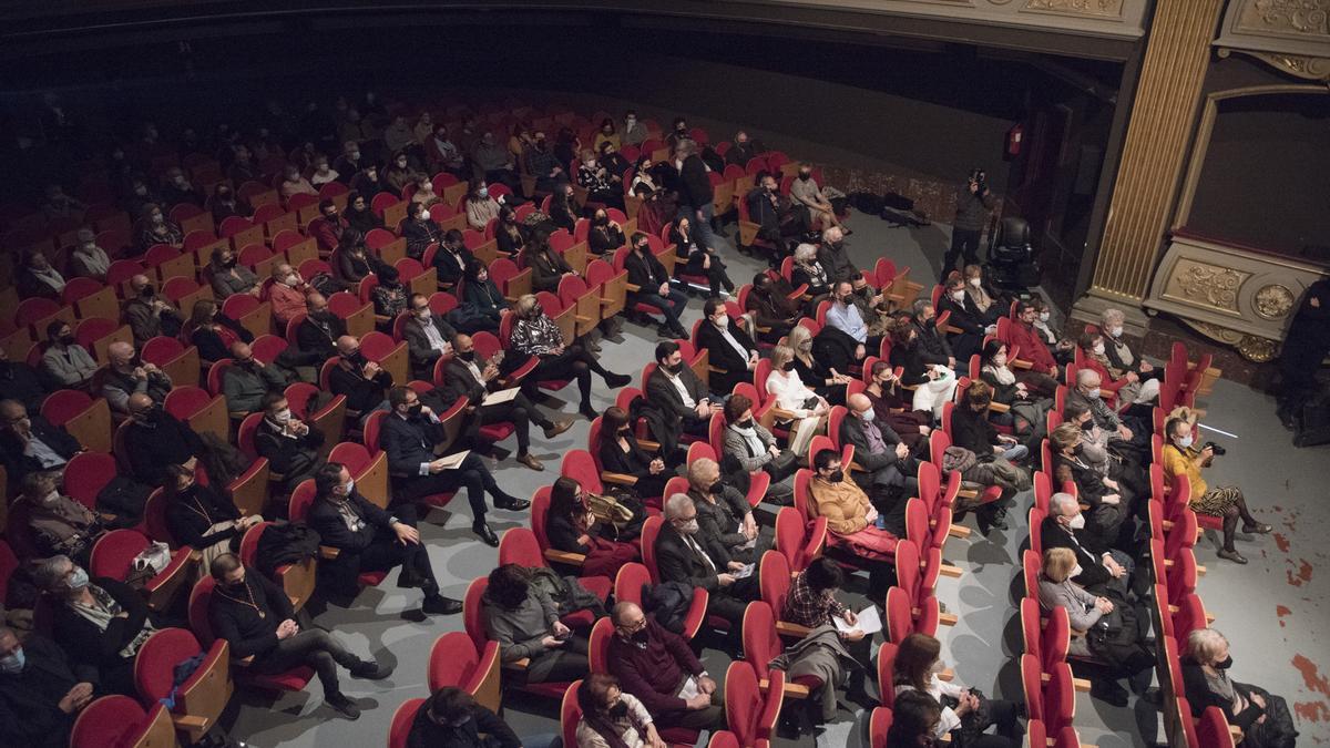 Platea del teatre Conservatori en l&#039;edició de l&#039;any passat del pregó de la Llum