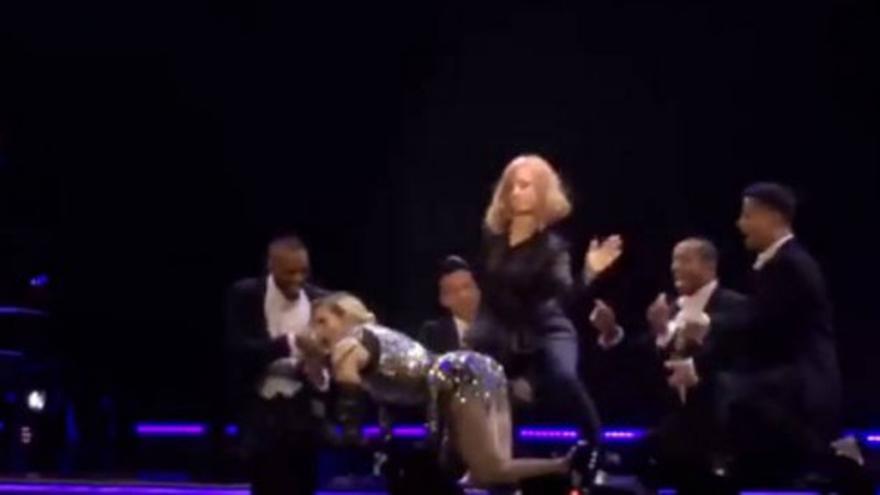 Jessica Chastain 'azota' a Madonna durante un concierto