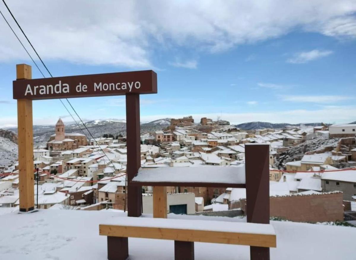 La nieve cayó en Aranda de Moncayo.