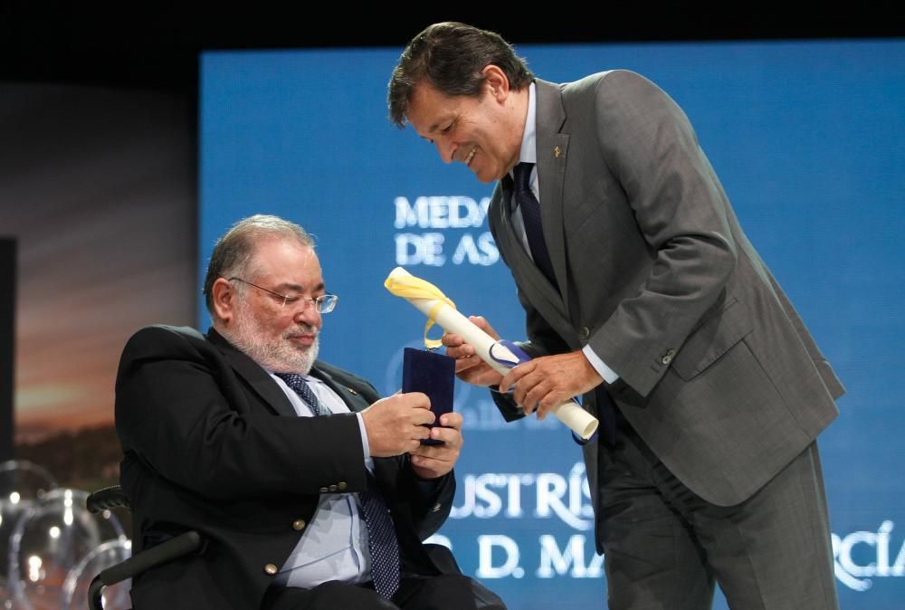 Acto de entrega de las medallas de Asturias