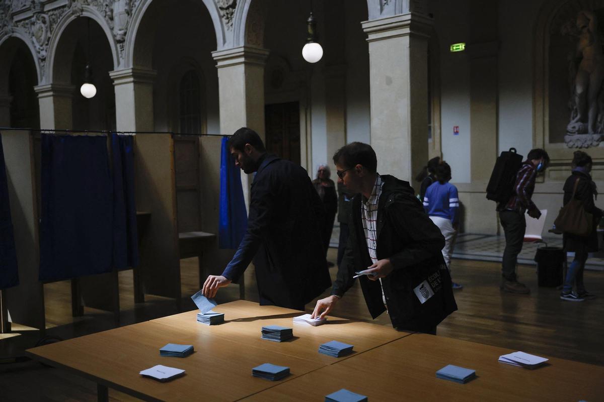 La jornada electoral en Francia, en imágenes