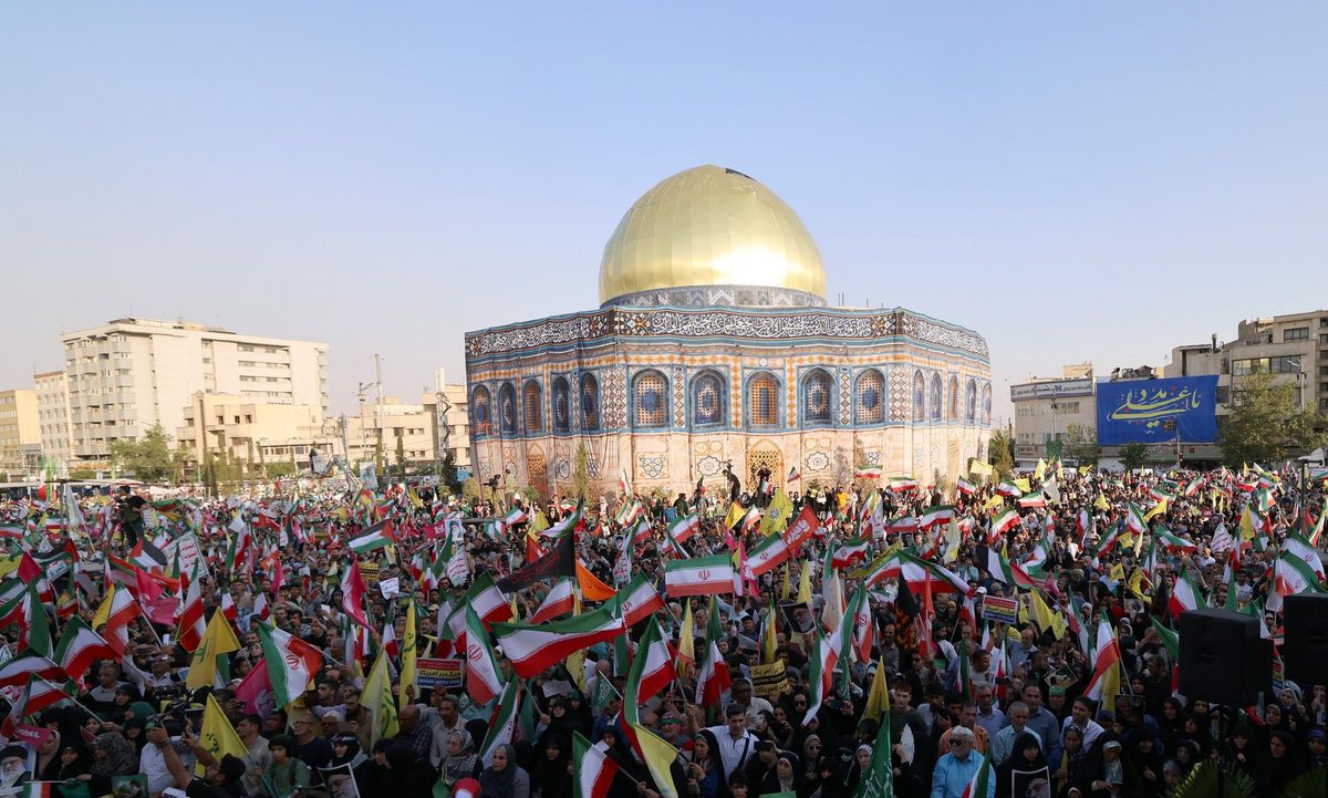 Teherán acoge una concentración multitudinaria contra Israel