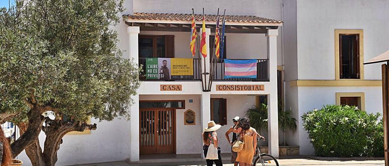 Fachada del Consell de Formentera. | C.C.