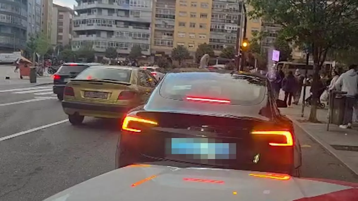 Los VTC escalan el conflicto en Vigo: ya recogen a pasajeros de las paradas de taxis