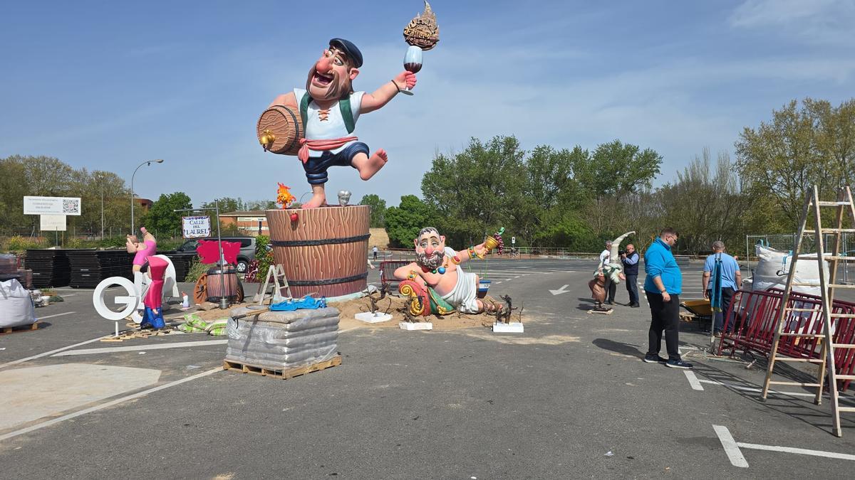 Una imagen de la falla que Fallers pel Món planta este jueves en Logroño.
