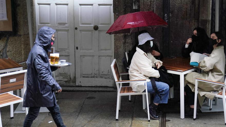 Un grup d&#039;amigues en un bar de Galícia el passat 22 d&#039;octubr e