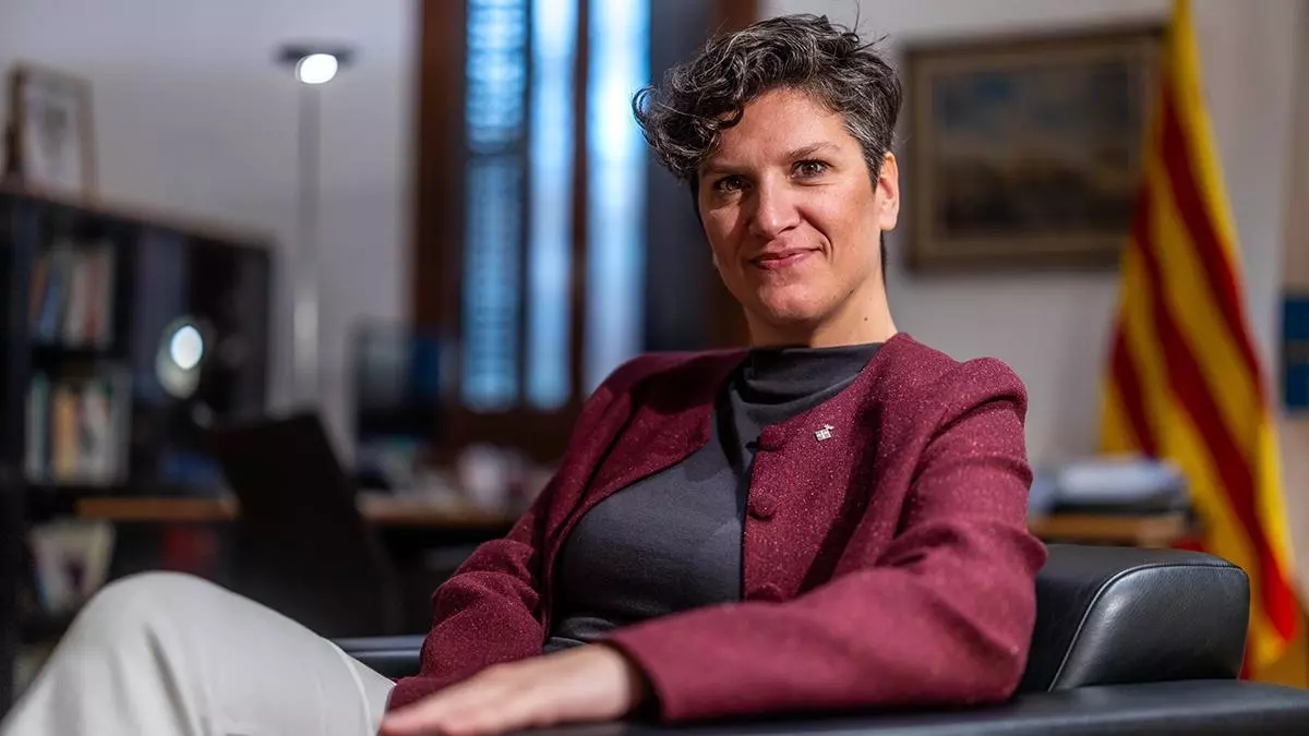 Alba Bou (Comuns), alcaldesa de El Prat de Llobregat: "Desde los municipios debemos garantizar que la convivencia no se rompa"