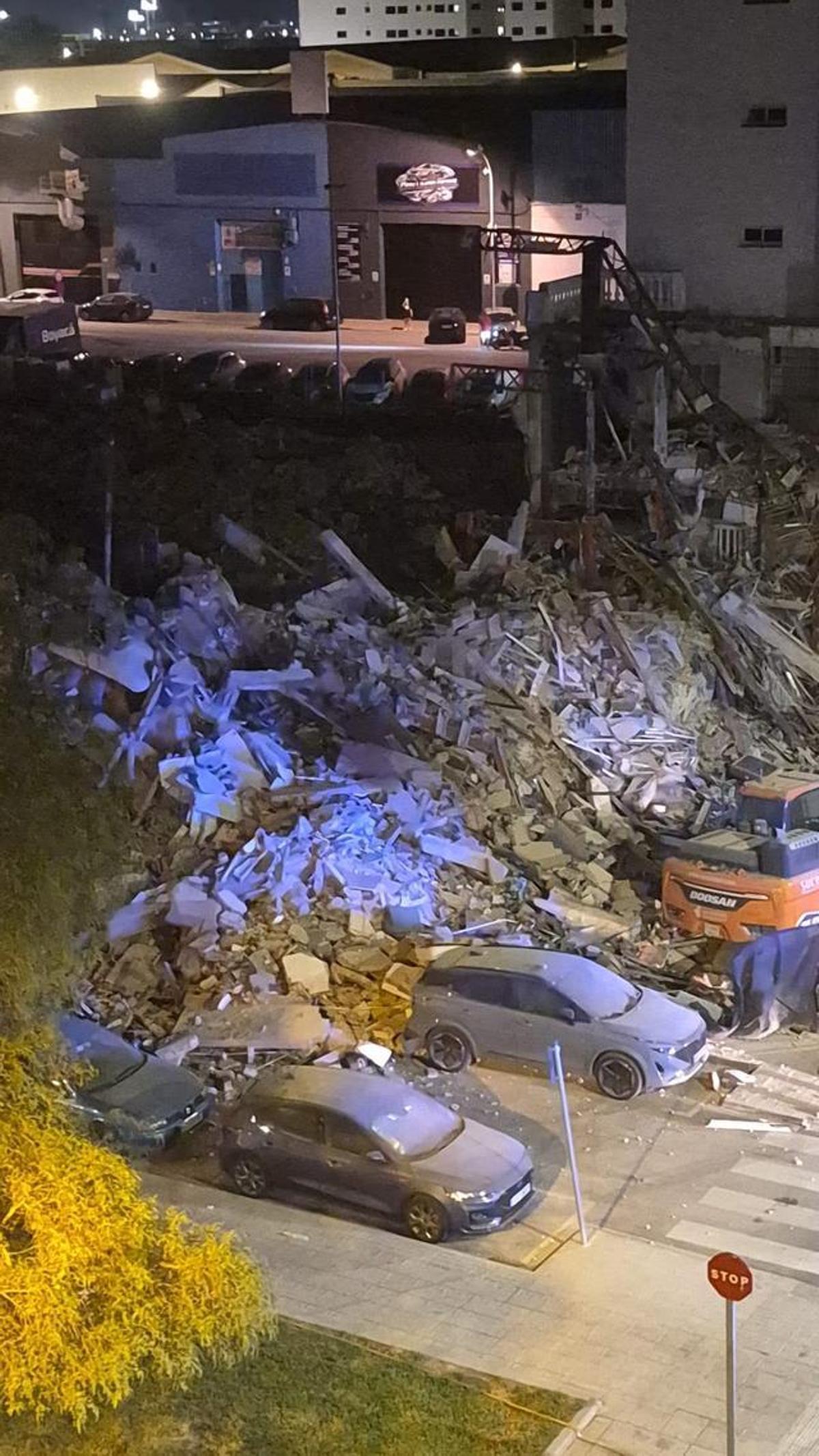 Se desploma un edificio en Benetússer.