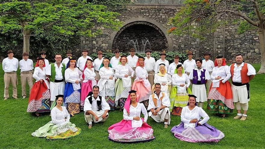 La Federación de Folclore celebra sus 40 años con la Medalla de Oro de Las Palmas de Gran Canaria