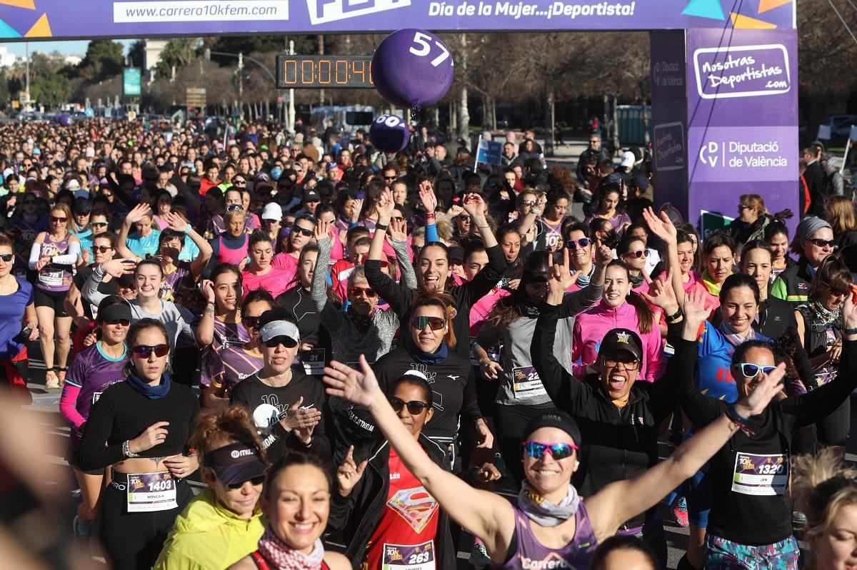 Búscate en la Carrera 10K Femenina del Día de la Mujer Deportista en València