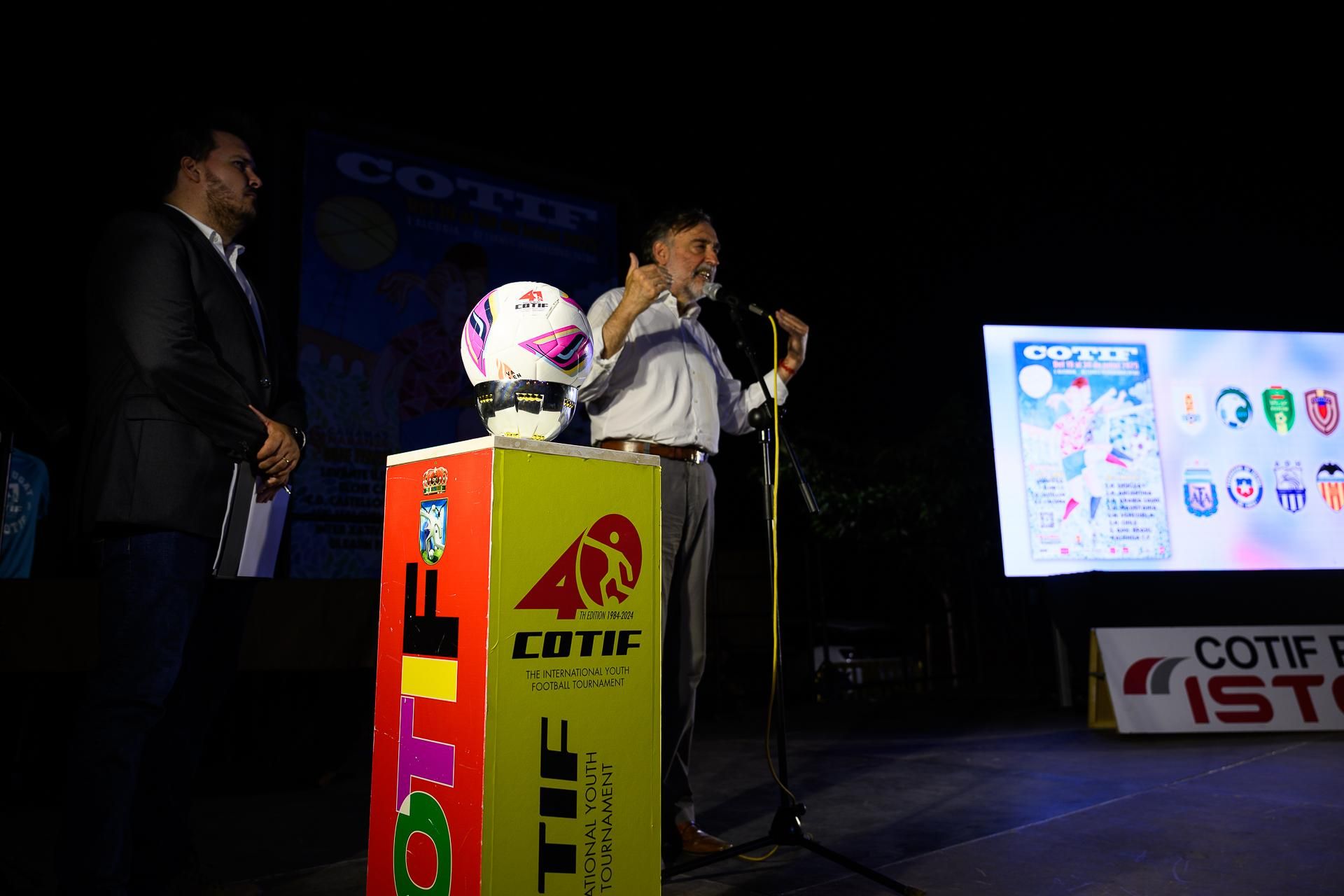 CM9_7871.jpg