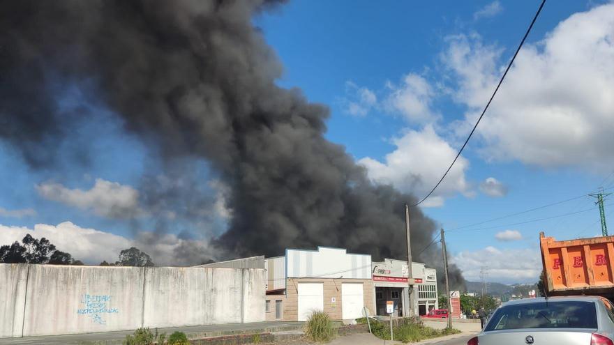 Incendio en una fábrica de O Porriño