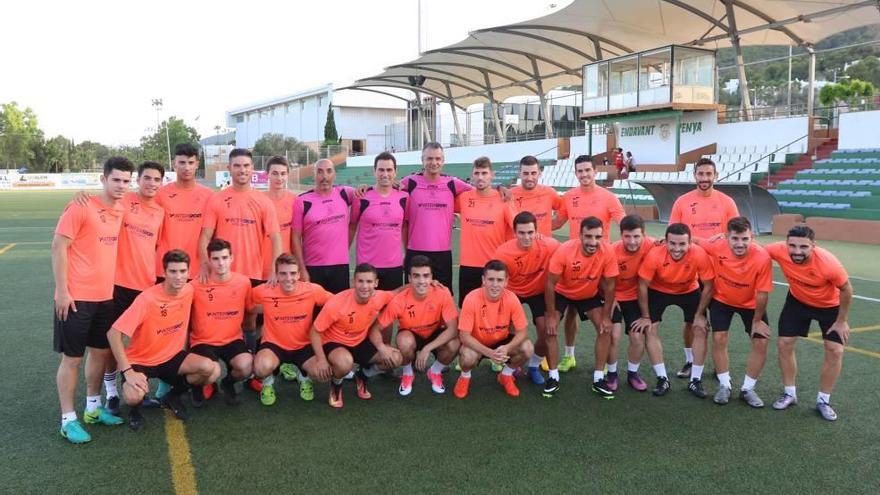 La Penya Deportiva regresa al trabajo bajo mínimos