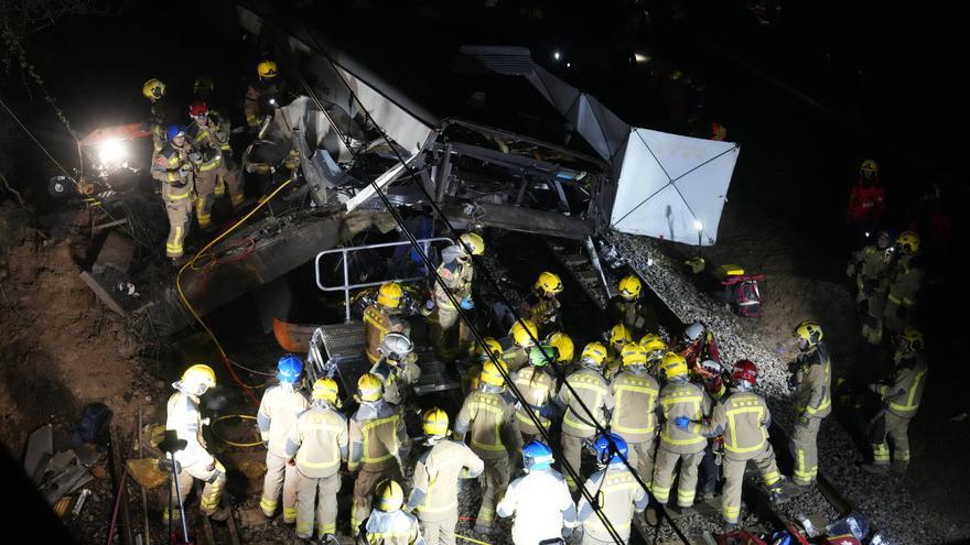 Un fallo en el drenaje y un mantenimiento deficiente, factores tras la caída del muro de Barcelona