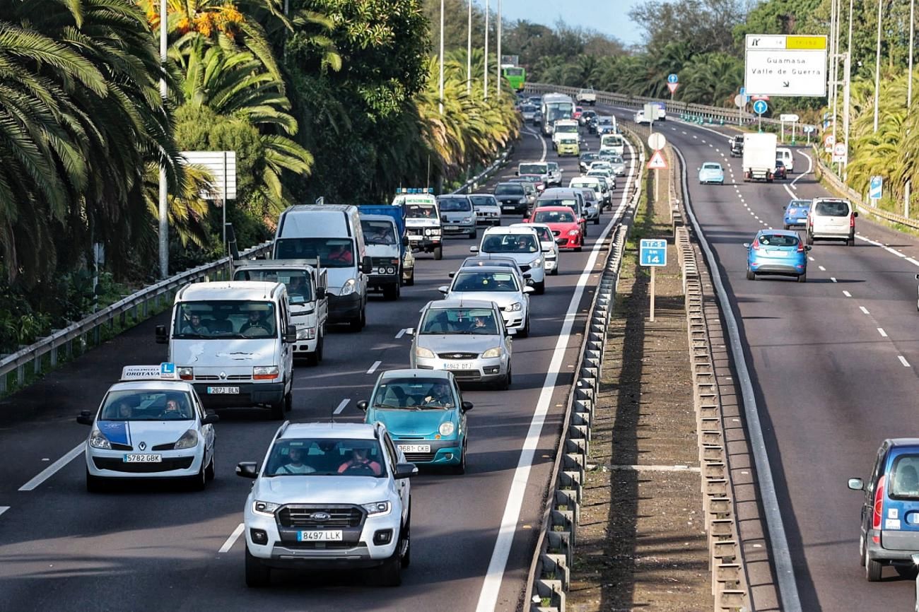 Colas en la autopista del Norte