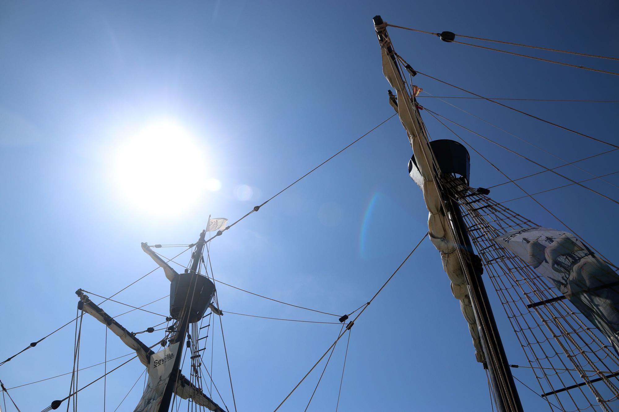 La nao Victoria hace escala en el puerto de Málaga