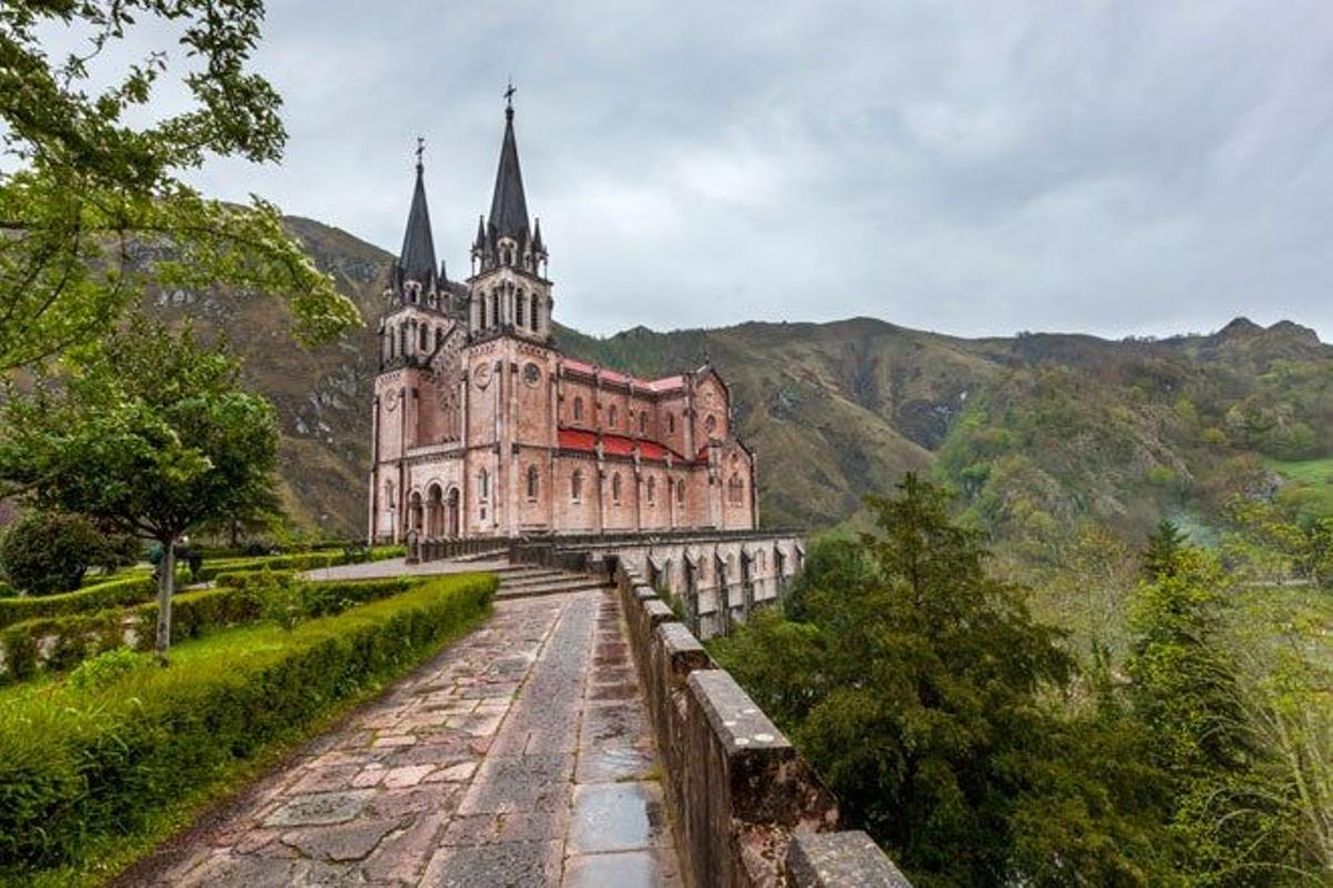 Basílica de Santa María la Real de Covadonga