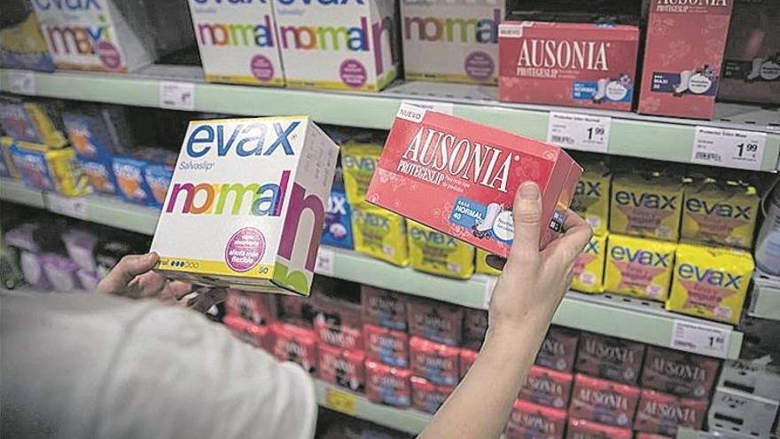 Compresas gratis para las niñas en los ‘coles’ de Reino Unido