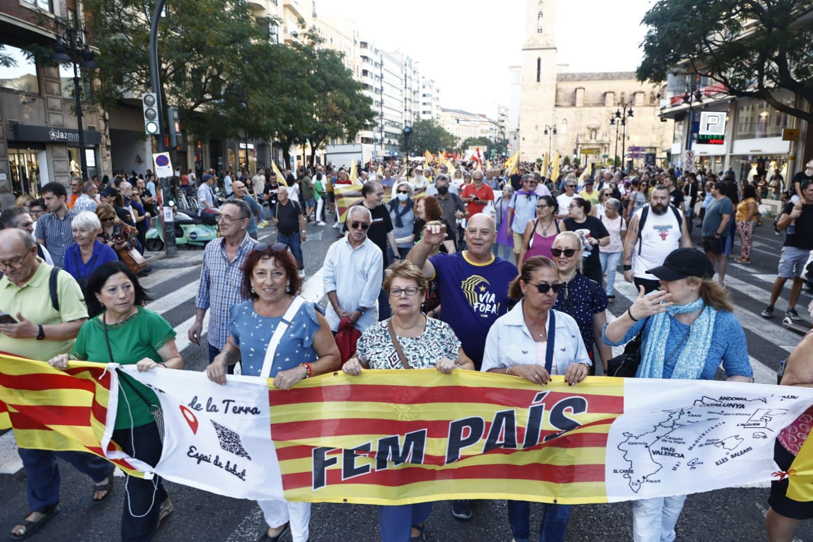 Todas las fotografías de la manifestación del 9 d'Octubre en València