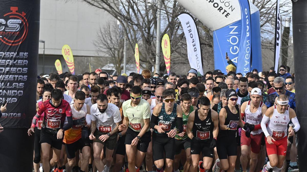 En imágenes | Zaragoza no falla a su cita con la 10K Carrera Popular del Roscón