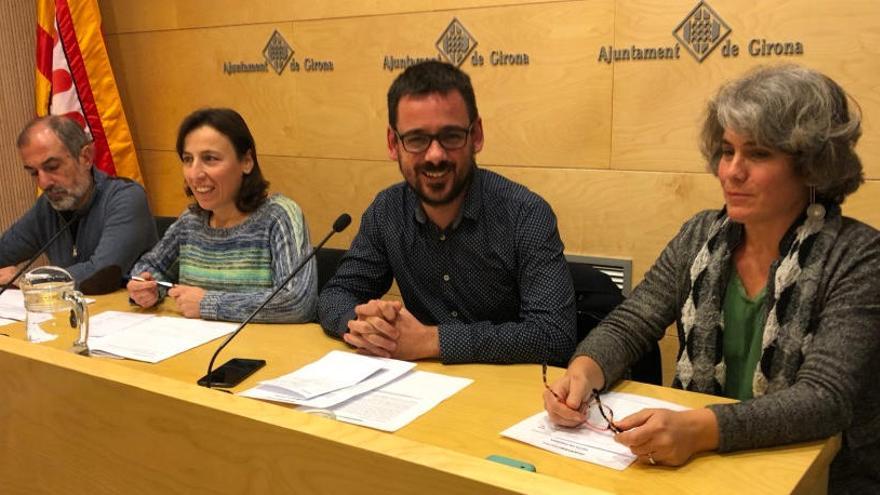 Pere Albertí, Laia Pèlach, Lluc Salellas i Cristina Andreu durant la roda de premsa