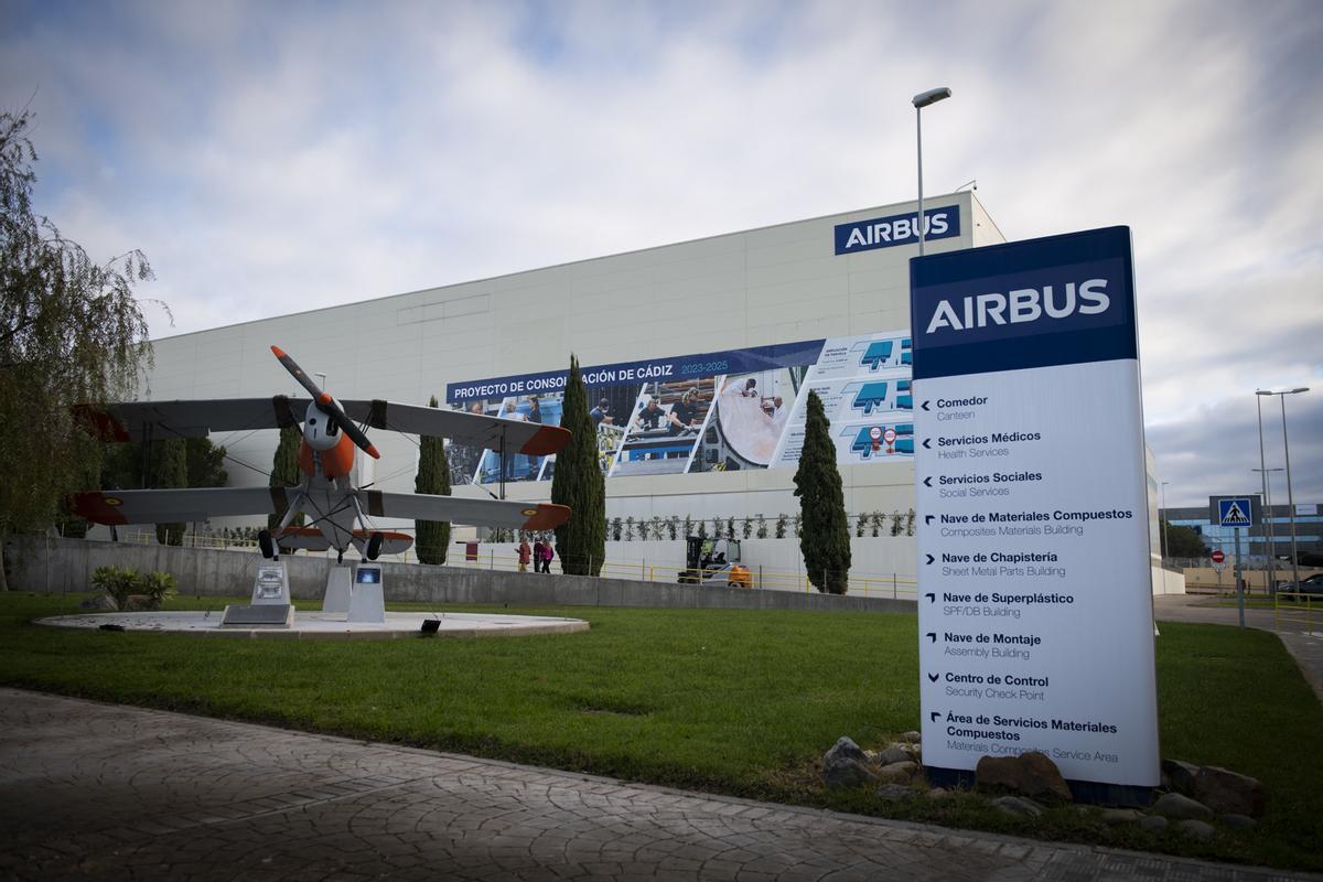 Presentación del proyecto Amanecer que conllevará la fusión de las plantas de Airbus en Cádiz.