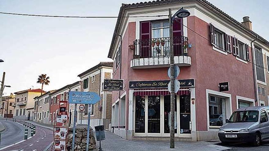 Bar donde ocurrieron los hechos en junio de 2017, en la calle Major de Pòrtol, en Marratxí.