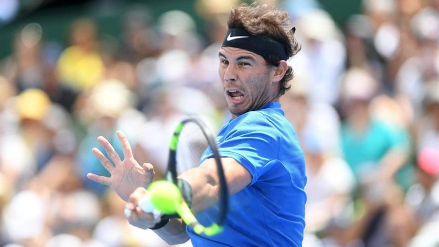 Berdych vence a Rafa Nadal en el torneo de exhibición de Melbourne