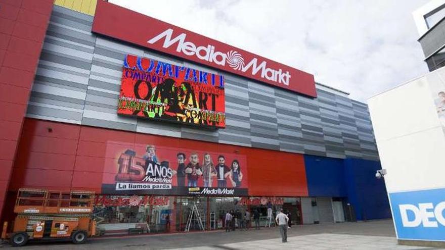 Media Markt regresa a la ciudad con una tienda "más digital" en Marineda  City - La Opinión de A Coruña